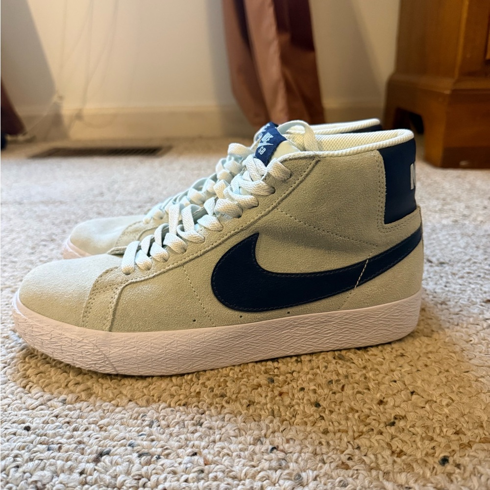 Nike SB Zoom Blazer Mid Barely Green Shoes